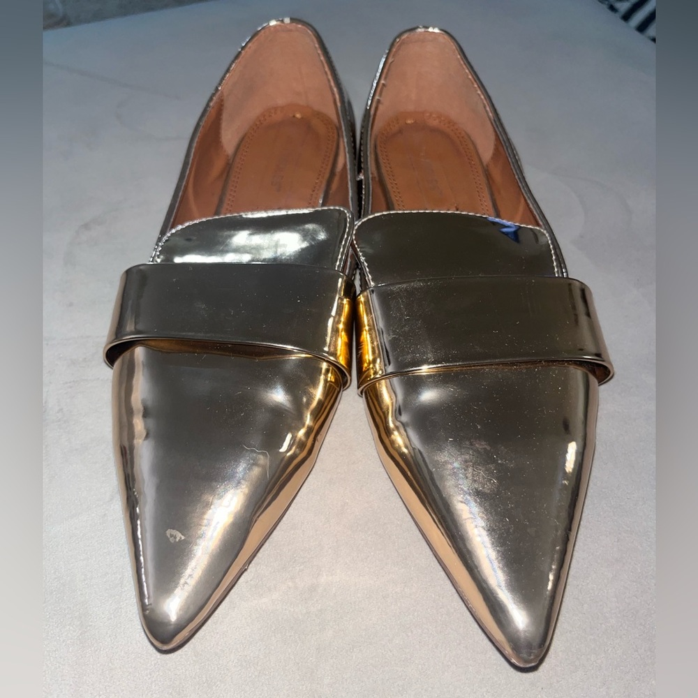 Women’s Rose Gold Flats
